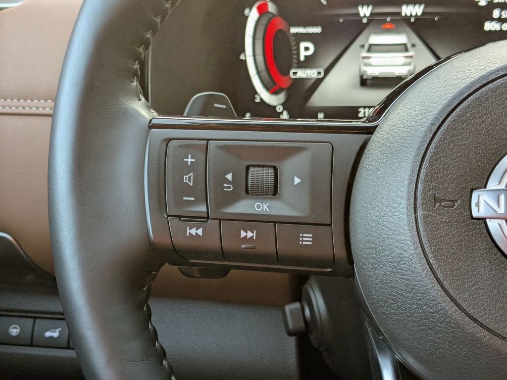 Certified 2024 Nissan Pathfinder Platinum AWD/4WD image 16