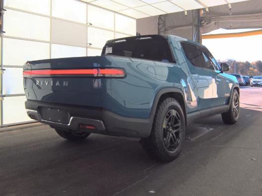 Used 2022 Rivian R1T Adventure image 5