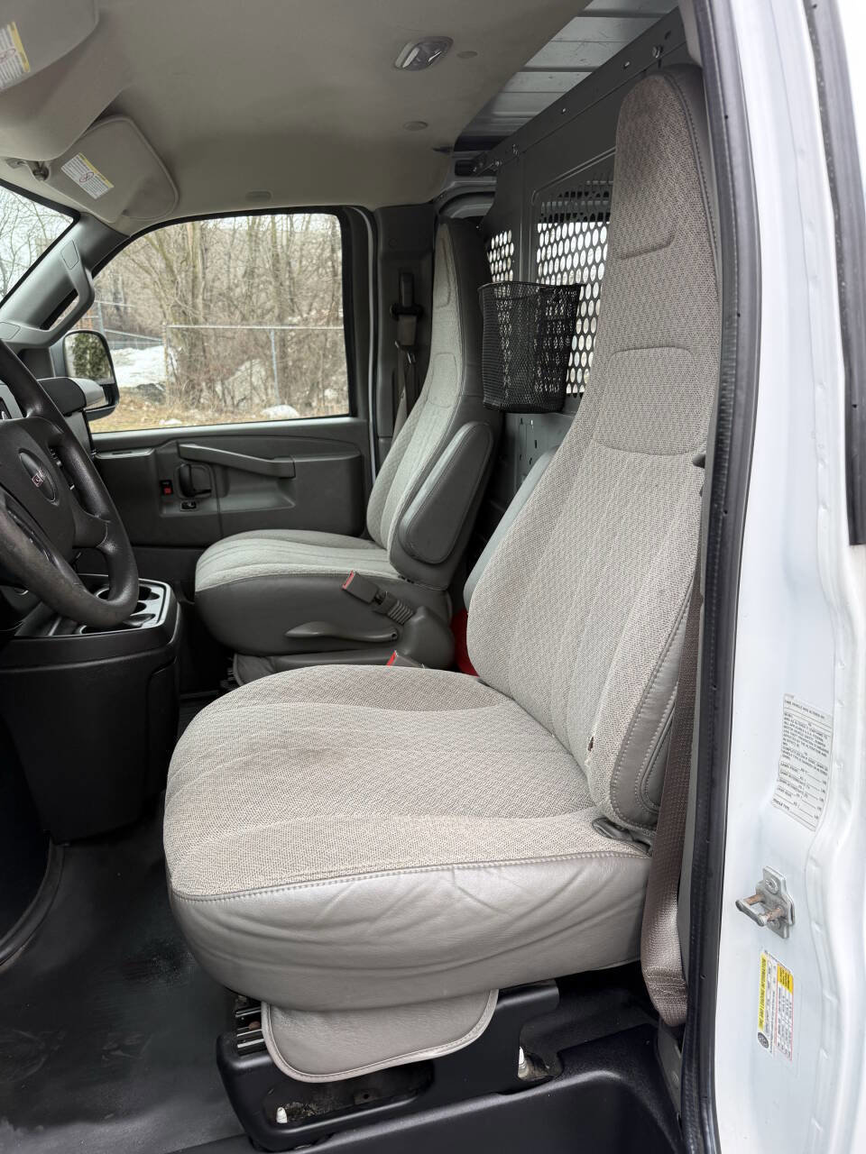 Used 2017 GMC Savana 2500 RWD image 13