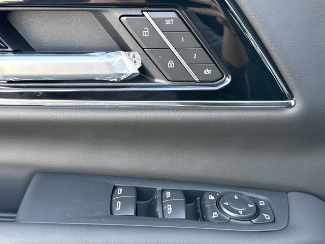 New 2026 GMC Yukon XL Elevation w/ LPO, Floor Liner Package image 18