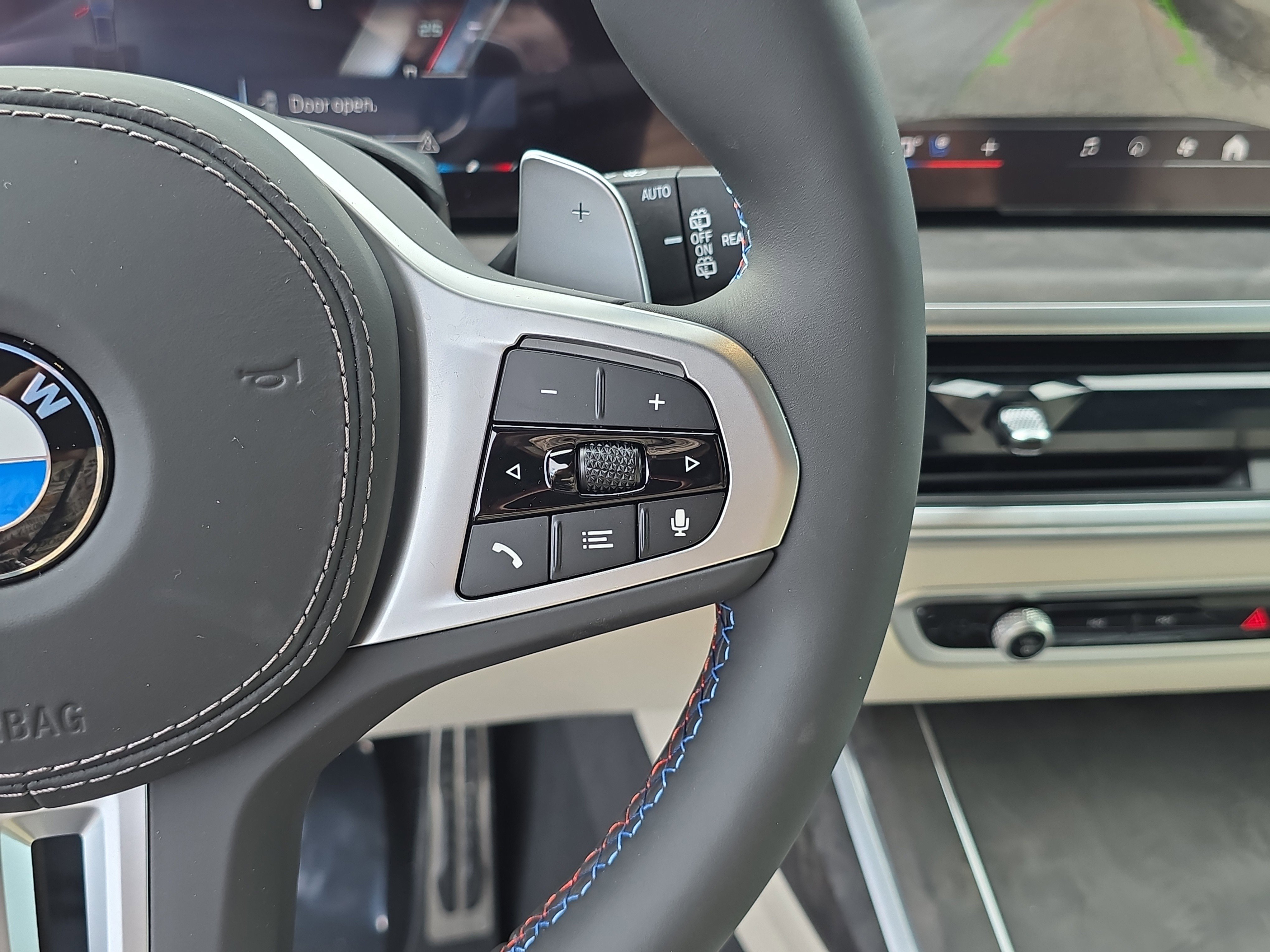 New 2026 BMW X7 M60i image 35