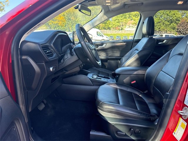 Used 2022 Ford Escape Titanium image 20