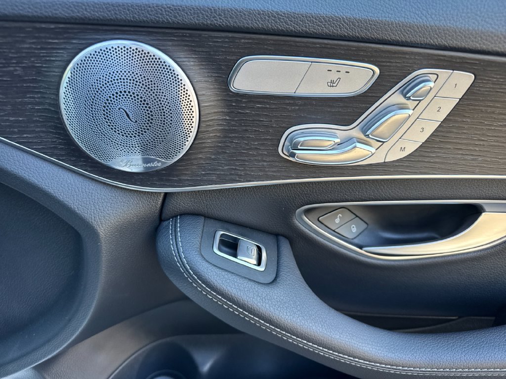 Used 2020 Mercedes-Benz C 300 Sedan image 21