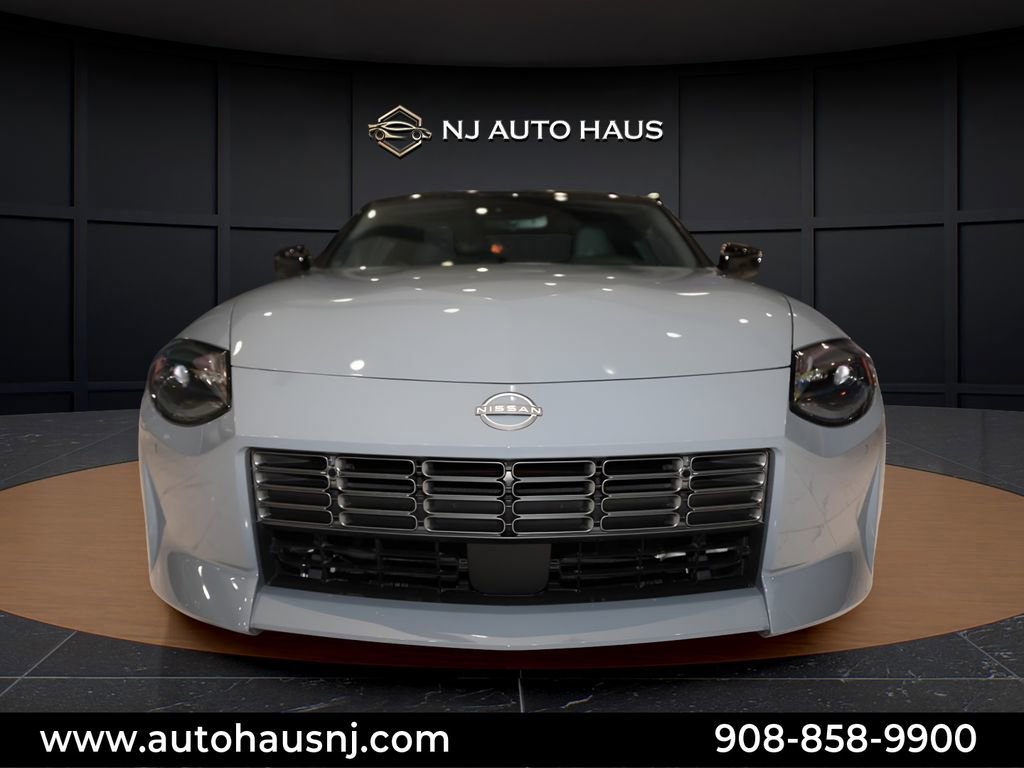Used 2024 Nissan Z Performance w/ Floor Mat Package image 3
