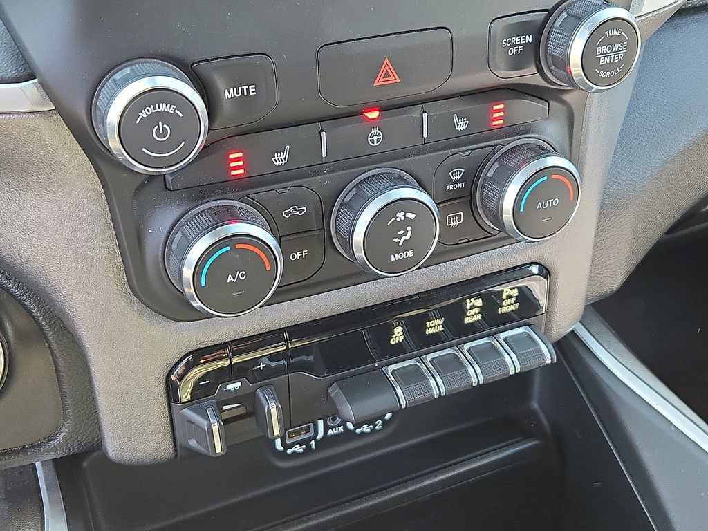 Used 2020 RAM 2500 Big Horn w/ Level 2 Equipment Group image 15