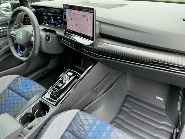 Certified 2025 Volkswagen Golf R Black Edition image 22
