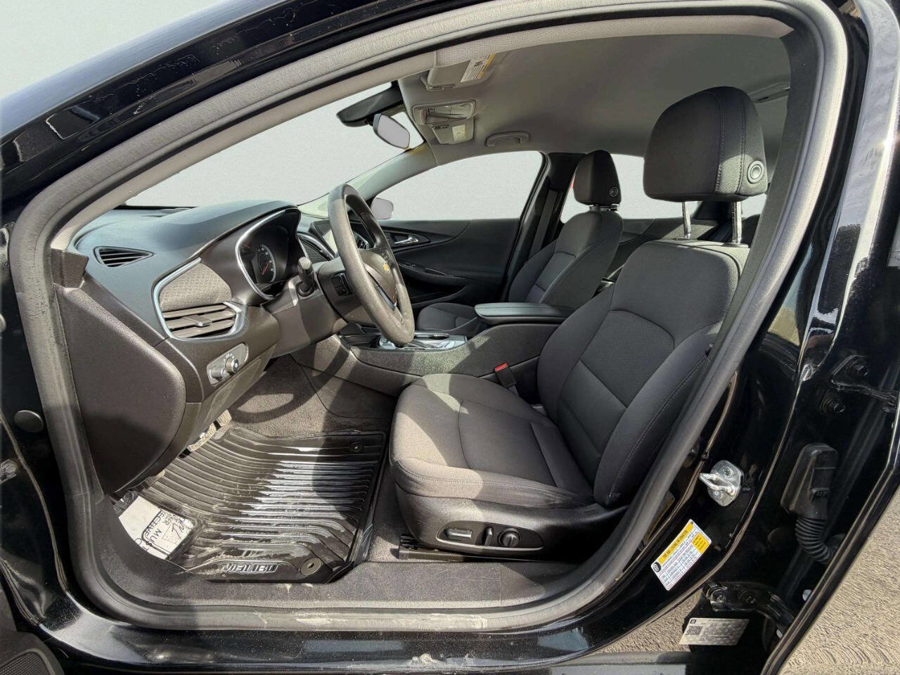 Used 2019 Chevrolet Malibu LT w/ LPO, Convenience Package 2 FWD image 15