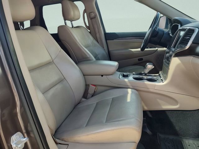 Used 2017 Jeep Grand Cherokee Limited w/ Luxury Group II AWD/4WD image 29