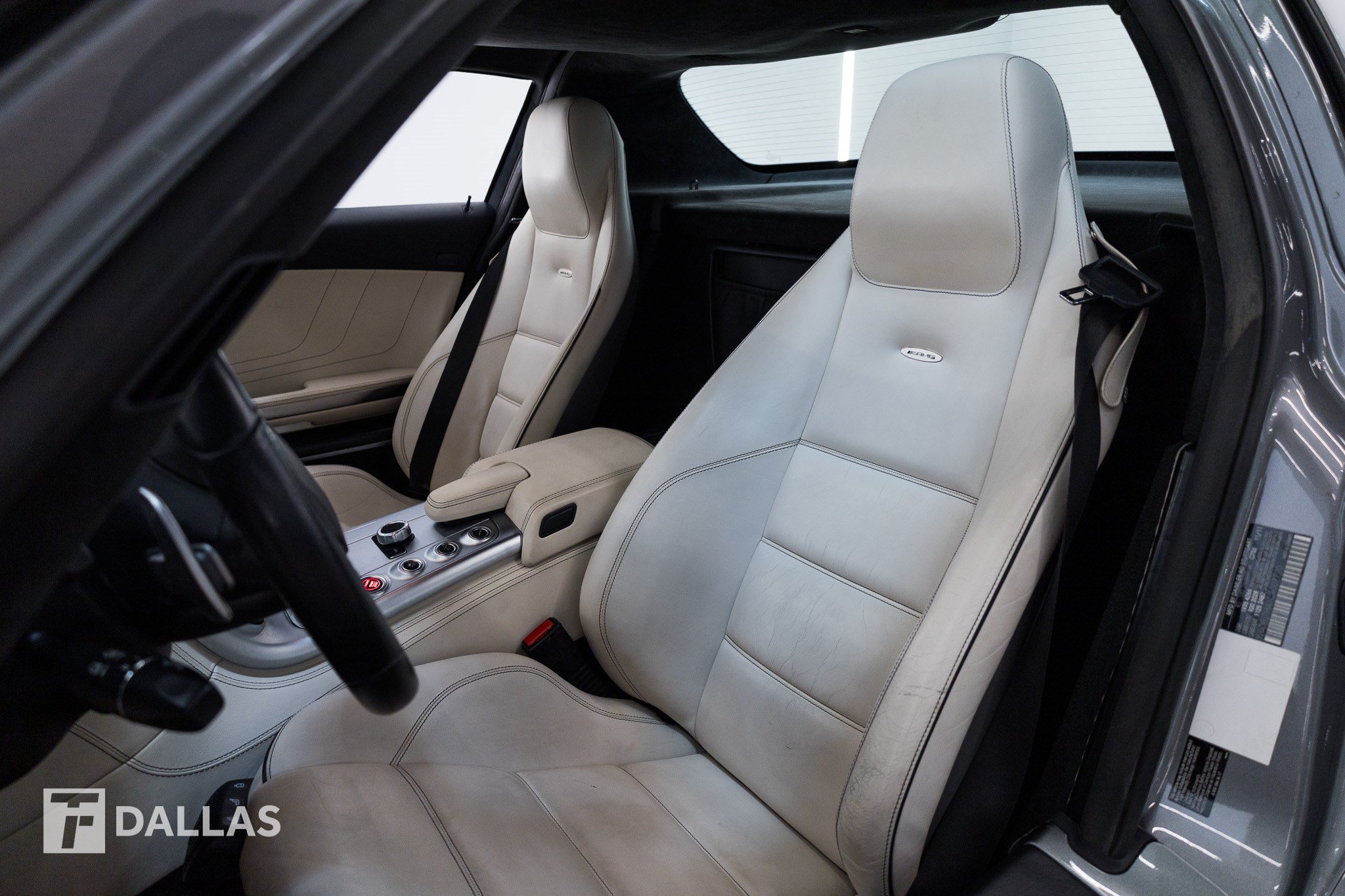 Used 2012 Mercedes-Benz SLS AMG Coupe image 3