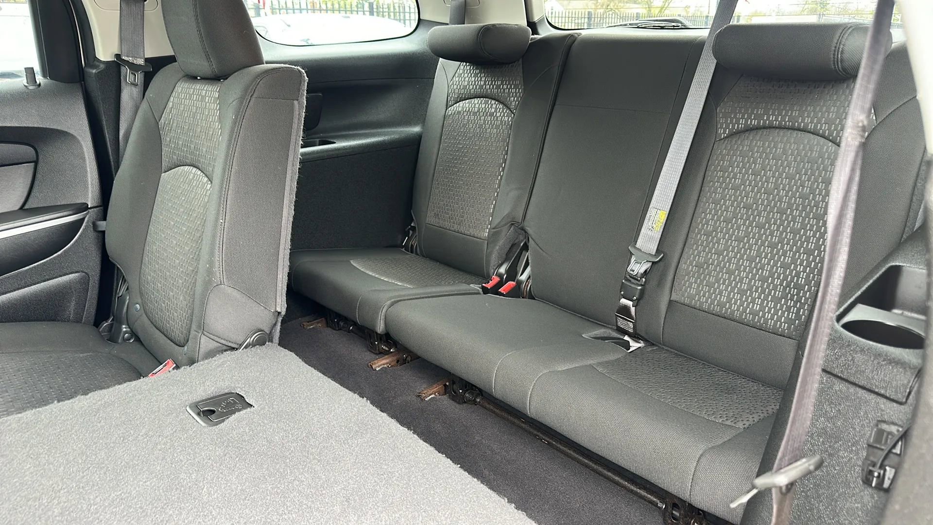 Used 2010 GMC Acadia SL image 15