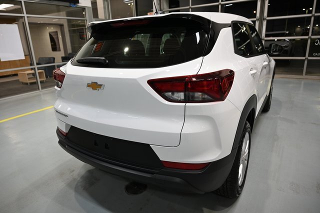 Used 2023 Chevrolet TrailBlazer LS image 5