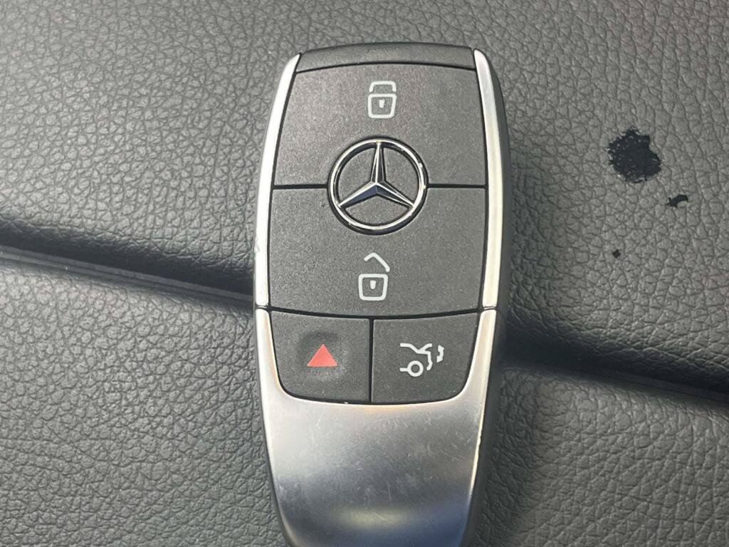 Certified 2023 Mercedes-Benz CLA 250 4MATIC image 4