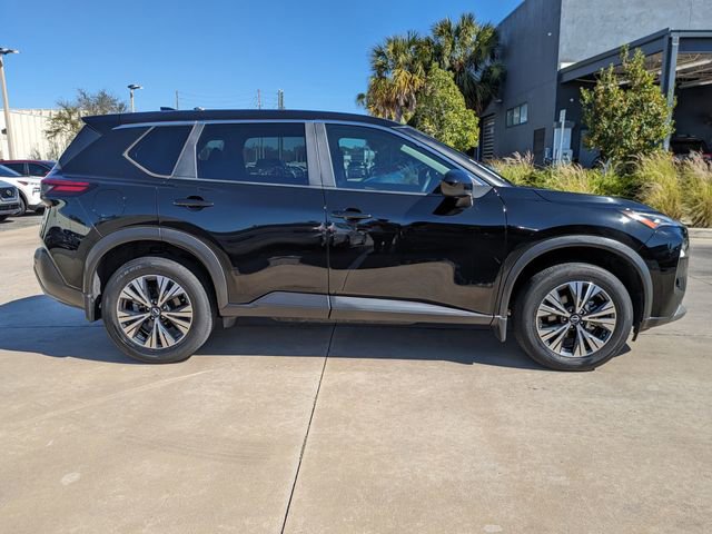 Used 2023 Nissan Rogue SV image 4