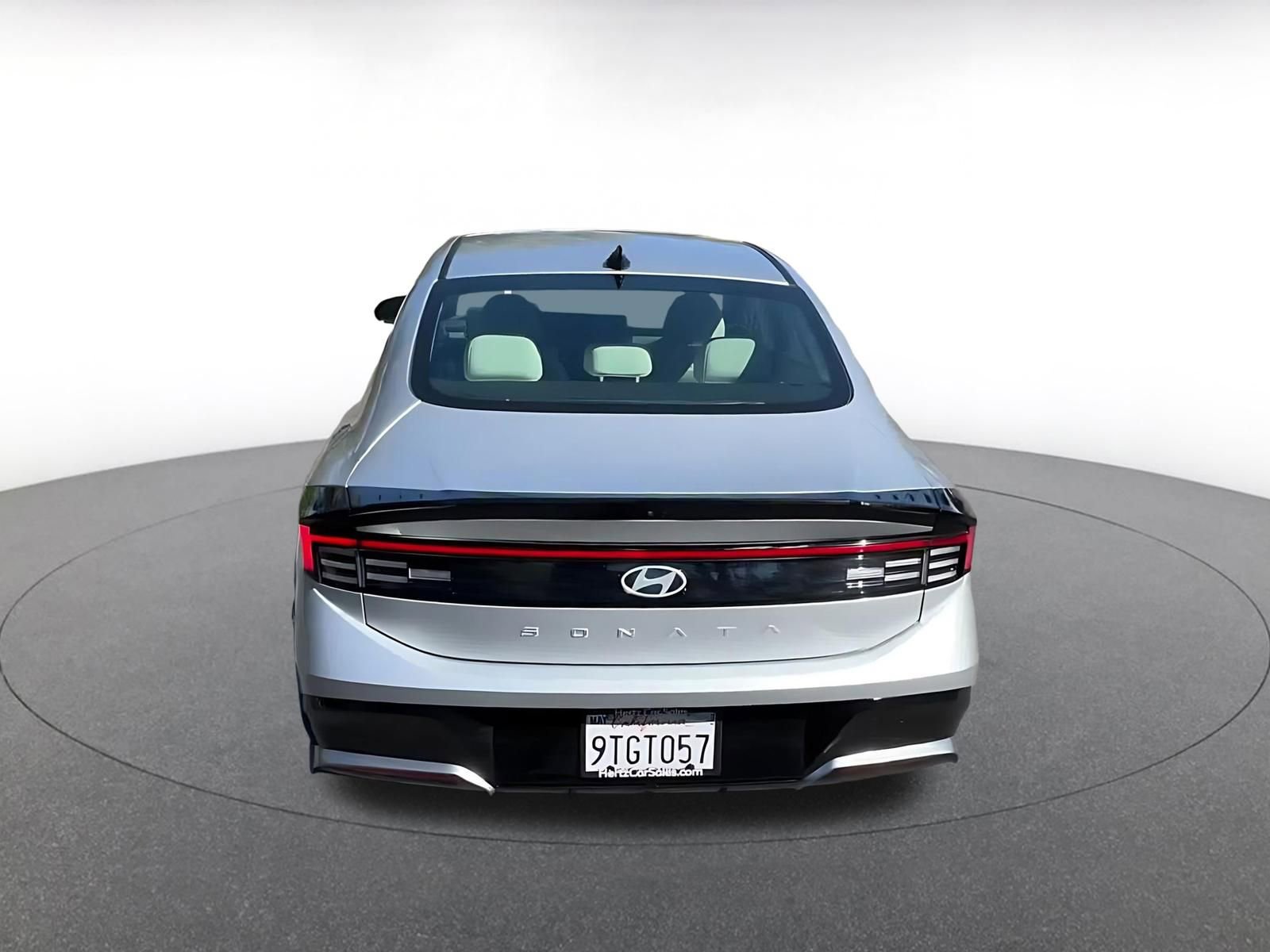 Used 2025 Hyundai Sonata SEL FWD image 12