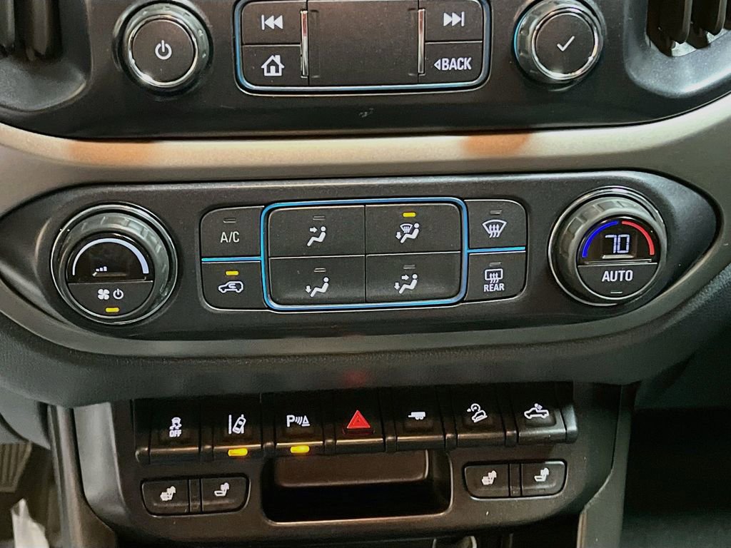 Used 2021 Chevrolet Colorado Z71 w/ Safety Package AWD/4WD image 16