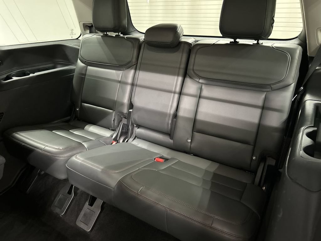 Used 2025 Ford Expedition Active AWD/4WD image 21