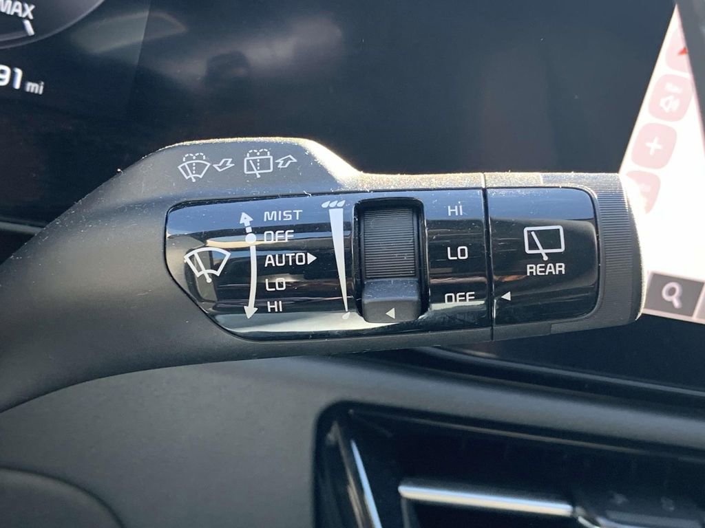 Used 2024 Kia Niro Wind image 23