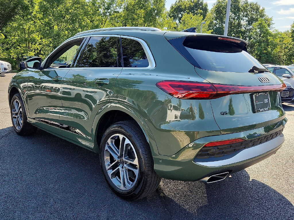 Certified 2025 Audi Q5 Premium w/ Premium Plus AWD/4WD image 9
