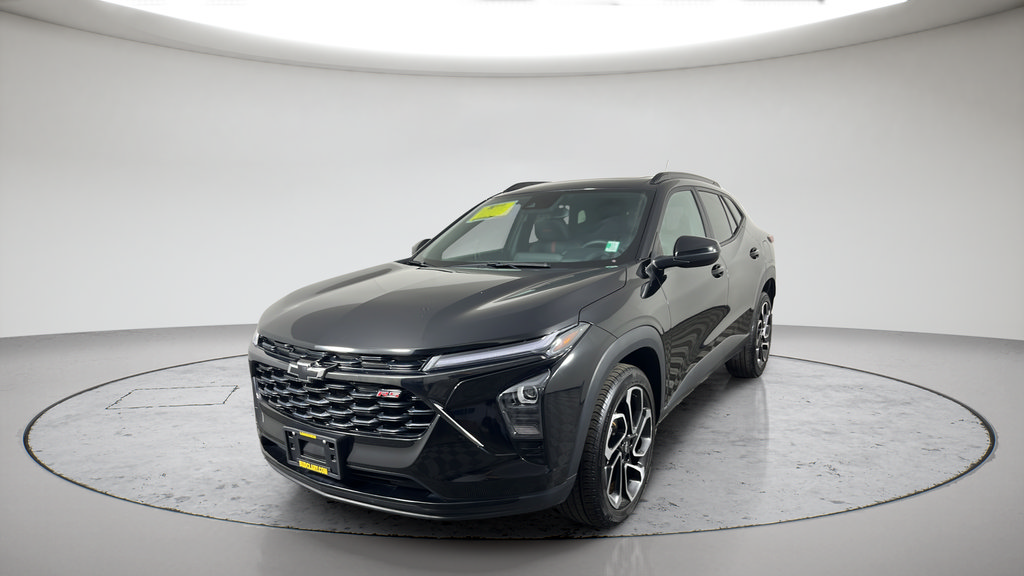 Used 2024 Chevrolet Trax RS w/ Sunroof Package FWD image 14