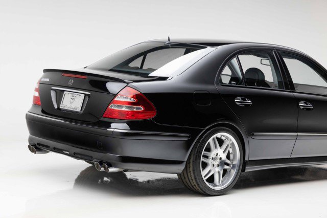 Used 2005 Mercedes-Benz E 500 Sedan image 35