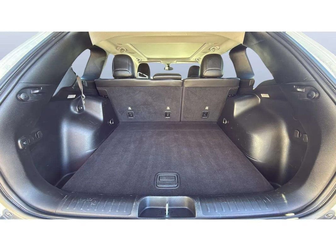 Used 2019 Jeep Cherokee Trailhawk w/ Comfort/Convenience Group AWD/4WD image 22