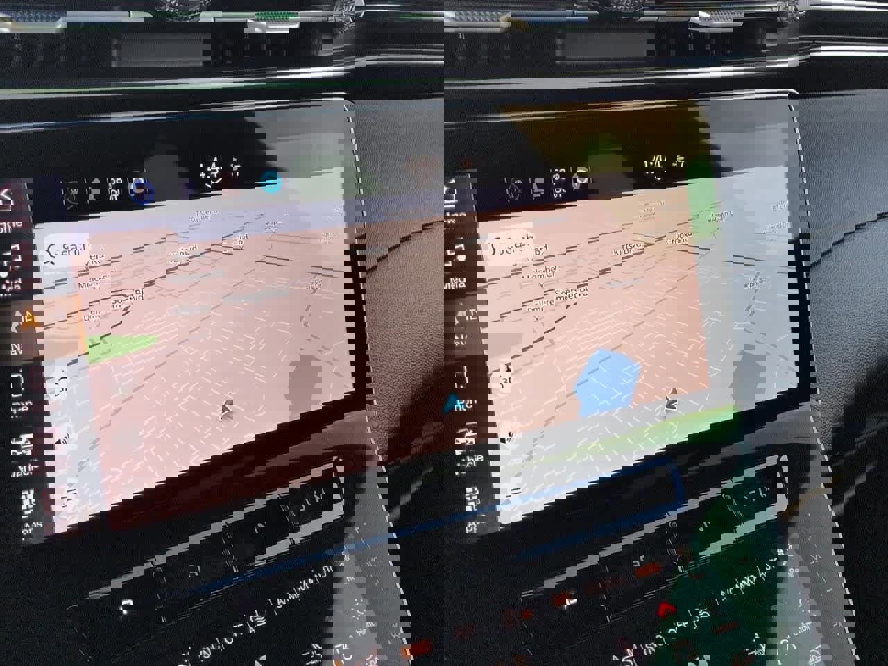 Used 2024 Maserati Grecale GT image 28