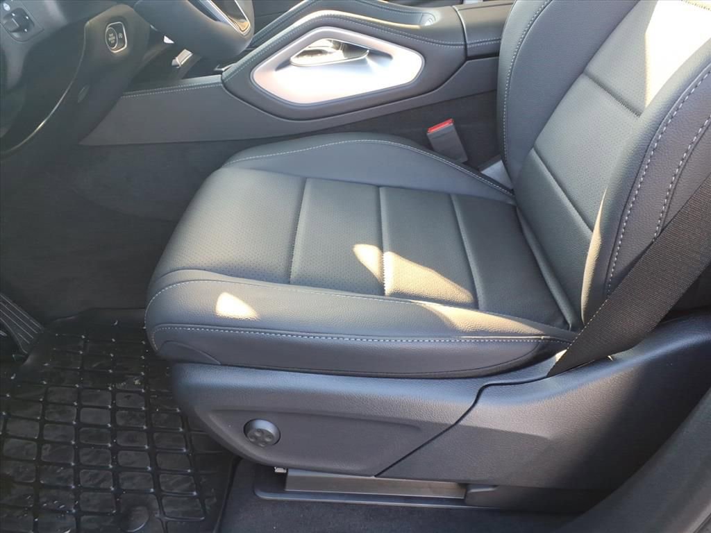 New 2026 Mercedes-Benz GLS 450 4MATIC image 15