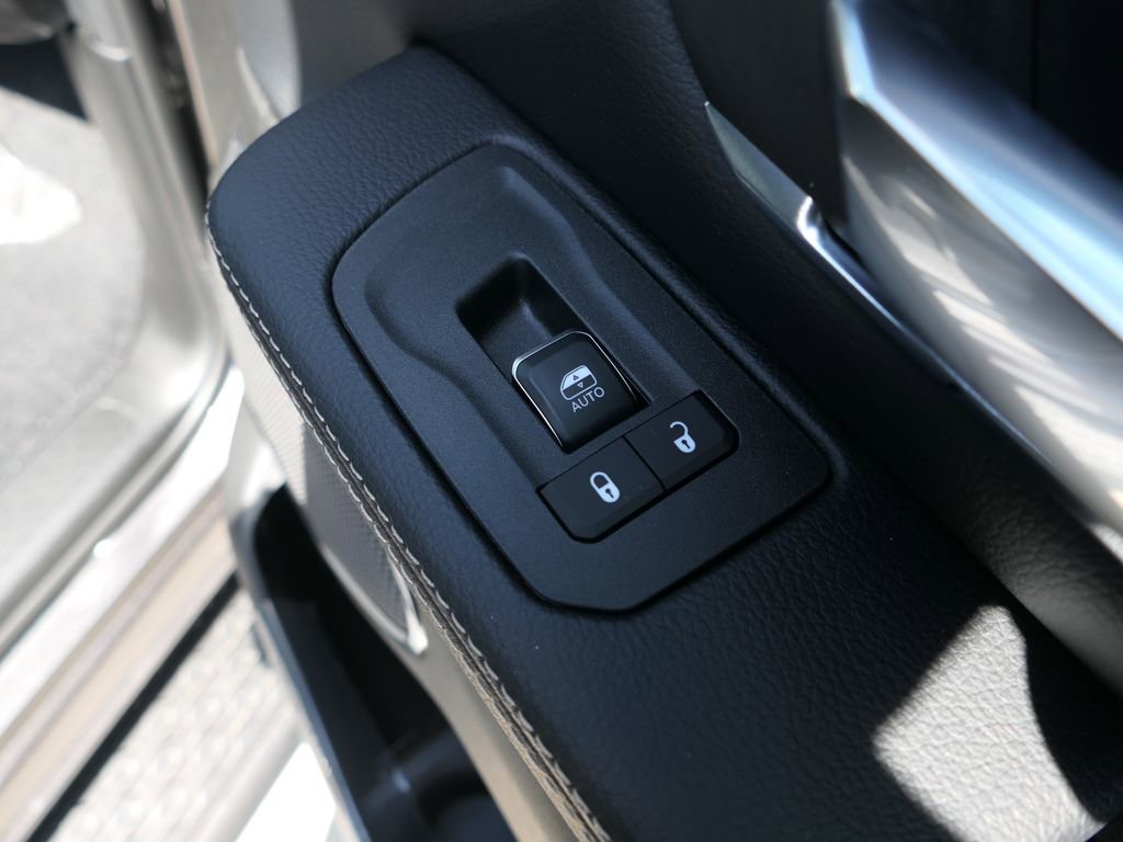 New 2026 RAM 1500 Laramie AWD/4WD image 23