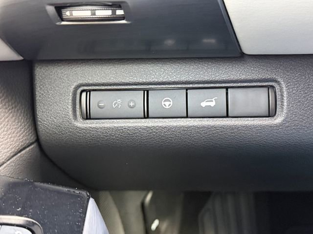 Used 2023 Nissan Pathfinder SL w/ Lighting Package (N92) image 18