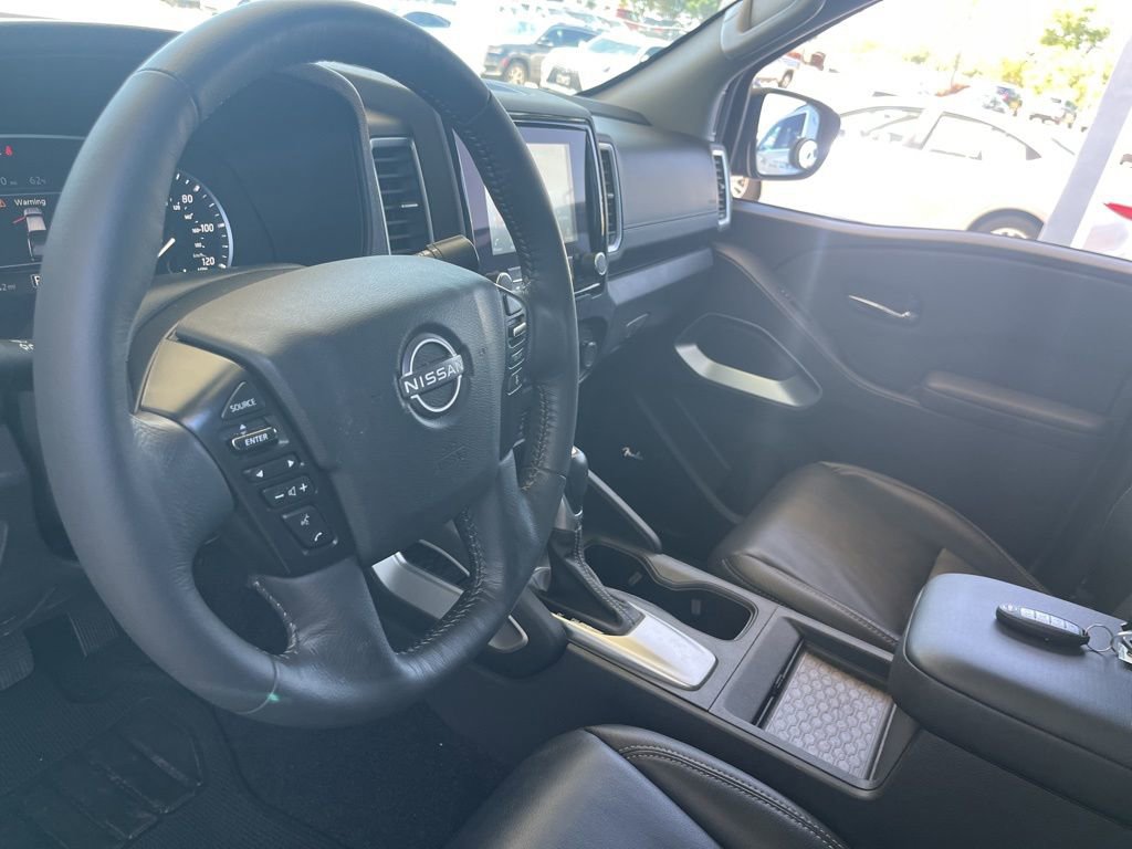 Used 2024 Nissan Frontier SL w/ Technology Package image 10