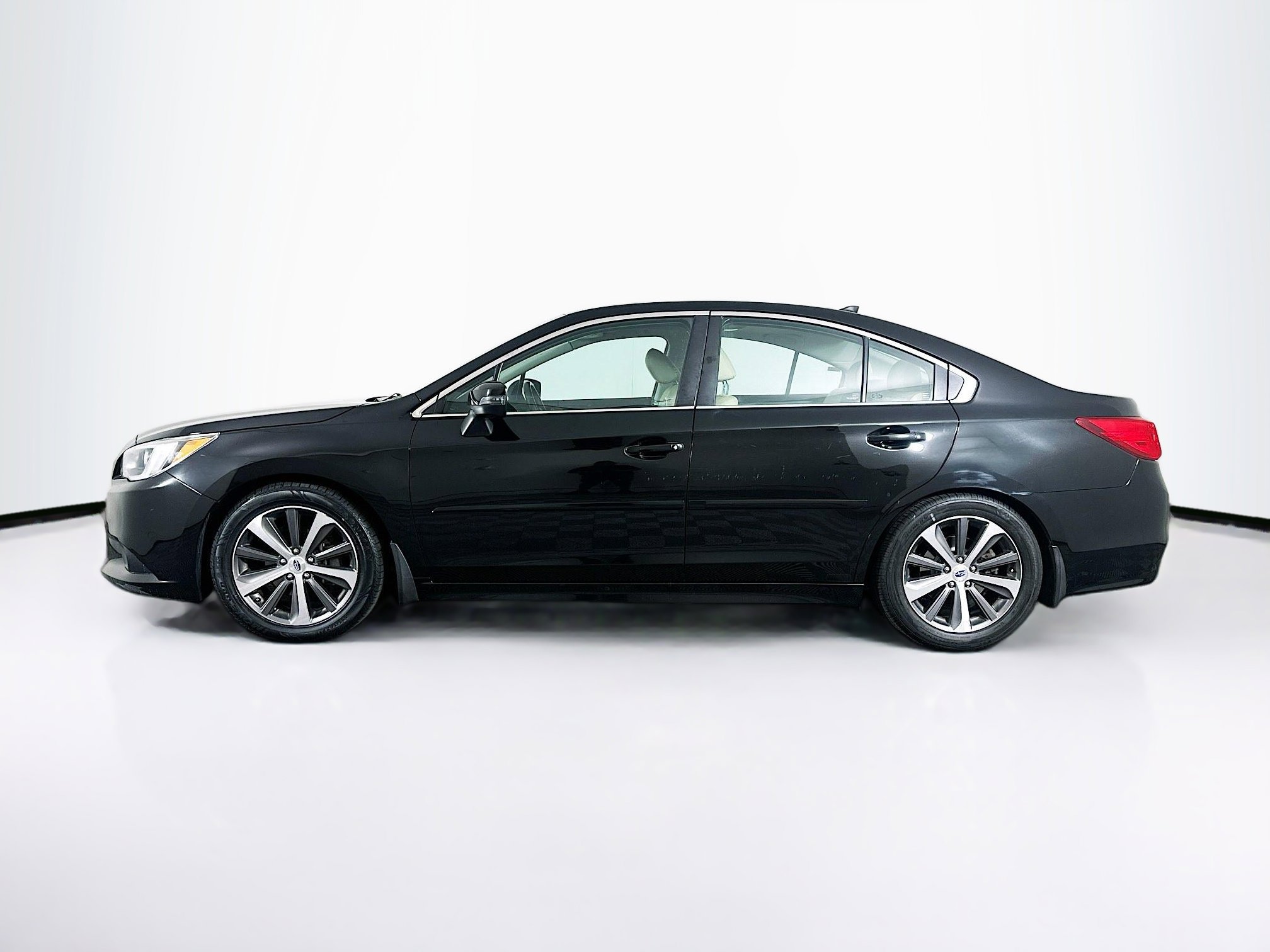 Used 2016 Subaru Legacy 2.5i Limited image 4