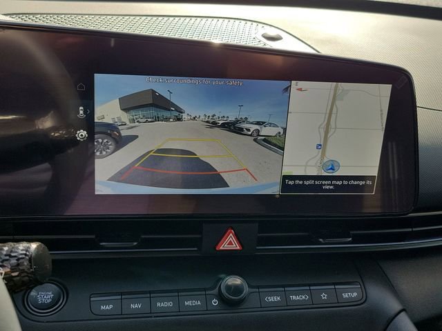 Certified 2025 Hyundai Elantra SEL image 8