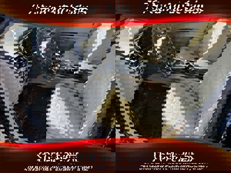 Used 2014 Ford Fusion SE w/ Equipment Group 202A image 9