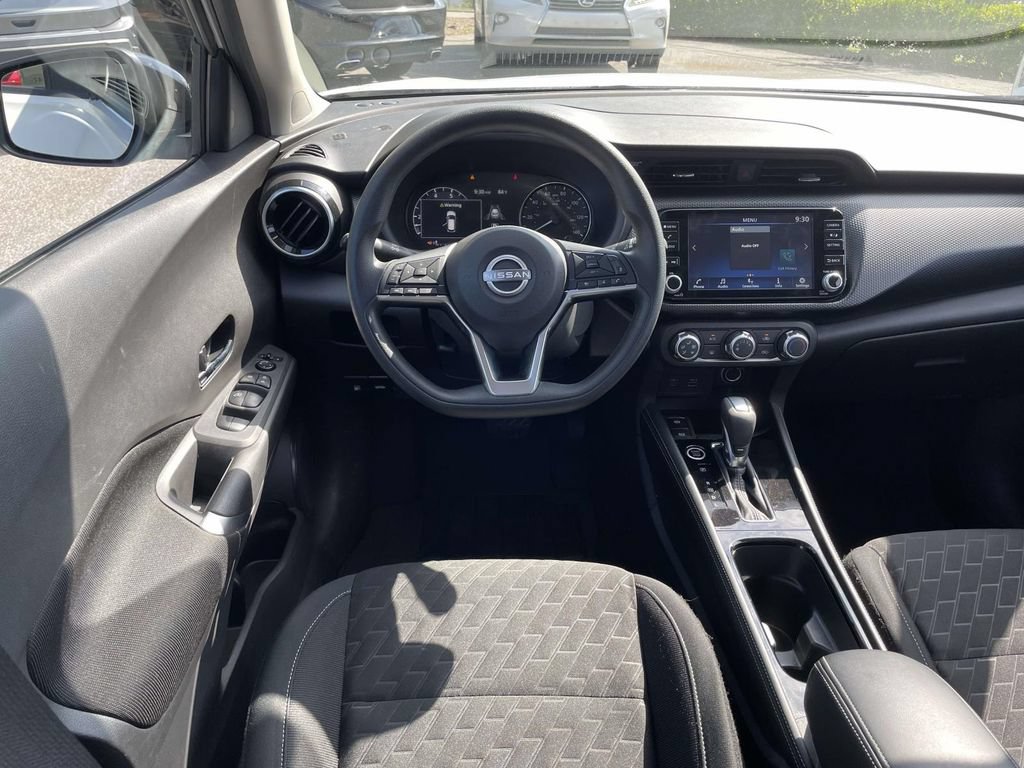 Used 2023 Nissan Kicks SV FWD image 14