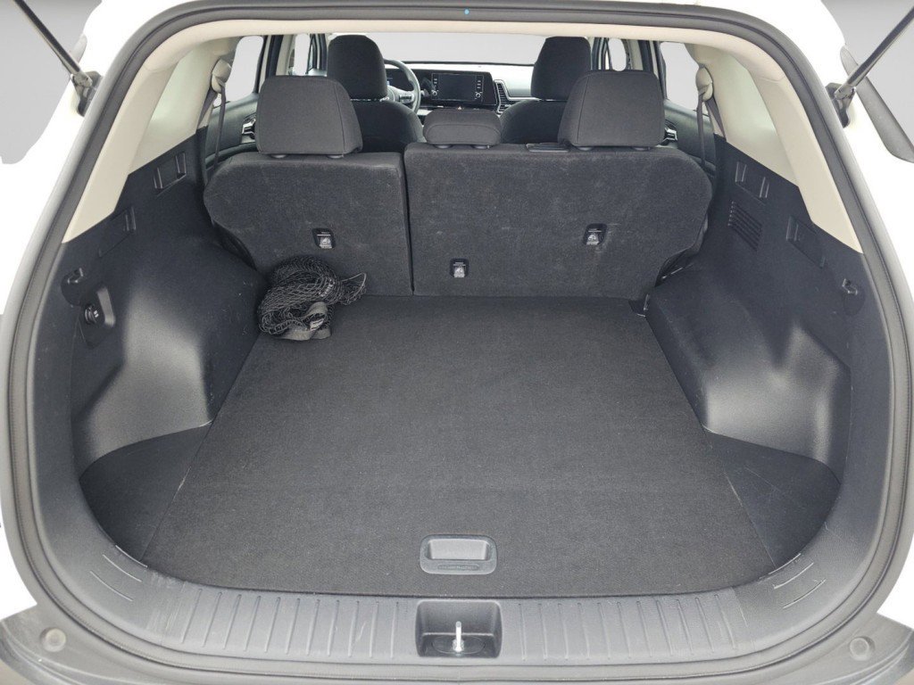 Used 2023 Kia Sportage LX image 24