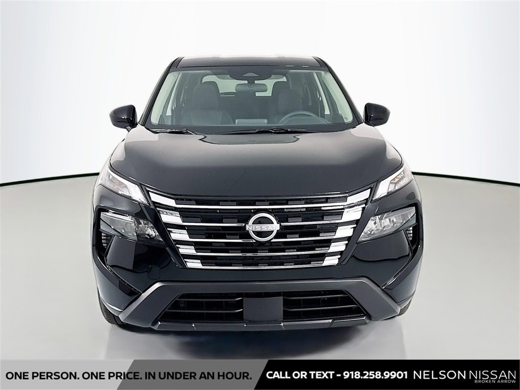 New 2026 Nissan Rogue SV image 2