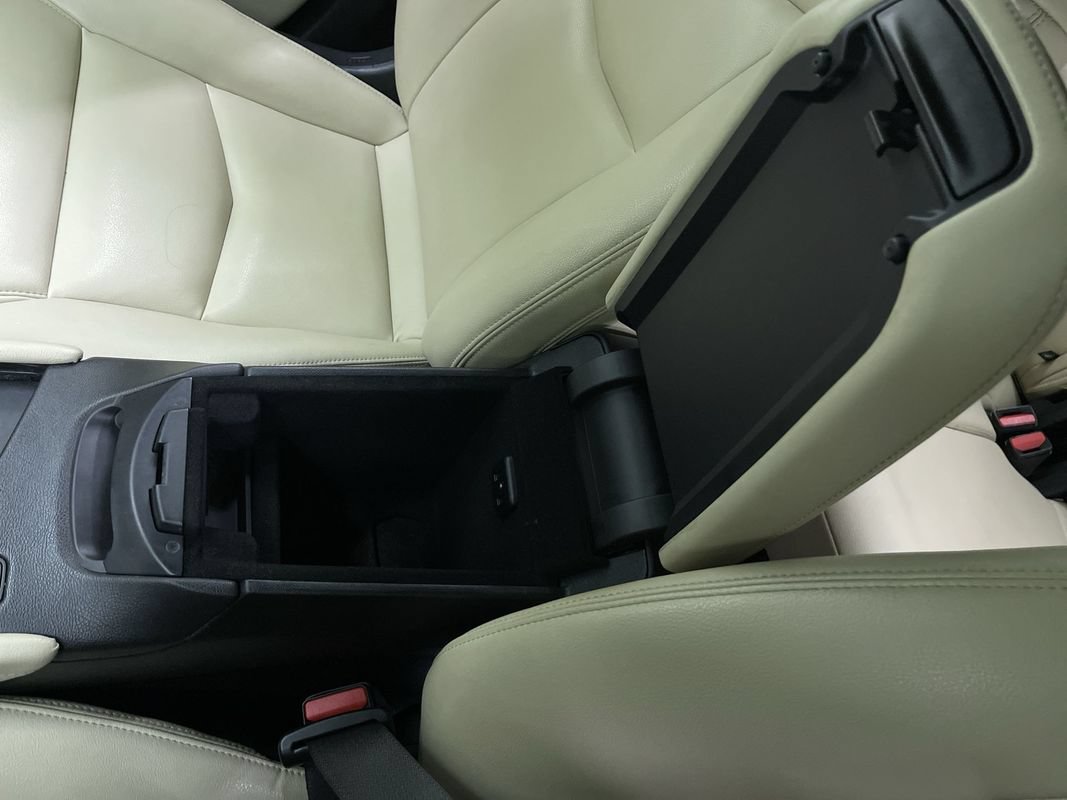 Used 2019 Cadillac XT5 FWD image 25