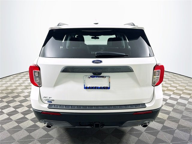 Used 2022 Ford Explorer XLT w/ Equipment Group 202A image 4