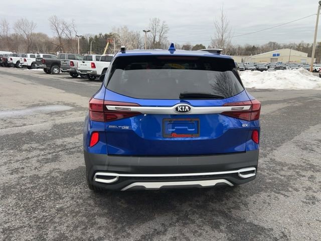 Used 2021 Kia Seltos EX image 3