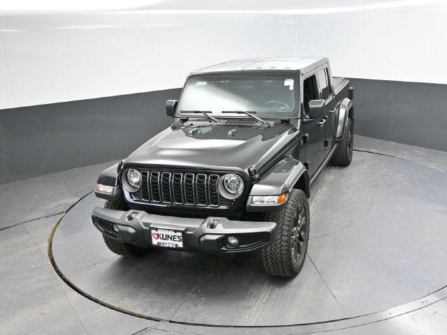 Used 2025 Jeep Gladiator Sport AWD/4WD image 42