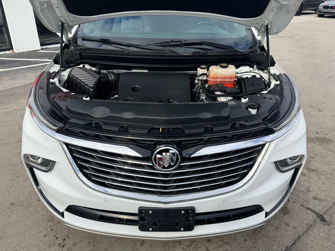 Used 2023 Buick Enclave Essence image 11