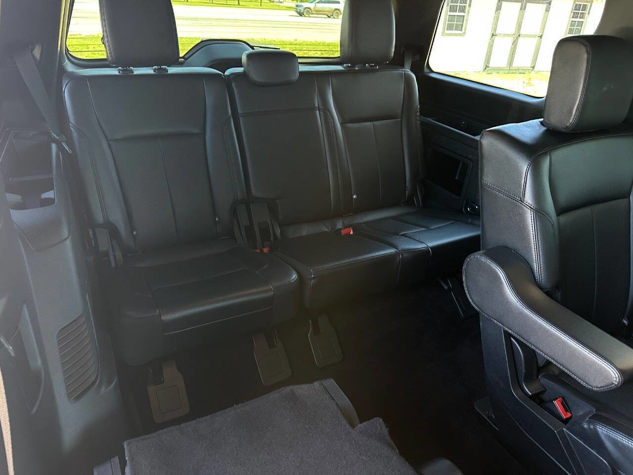 Used 2021 Ford Expedition XLT image 23