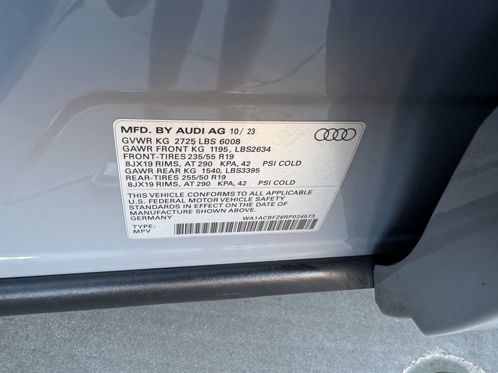 Used 2024 Audi Q4 e-tron Premium w/ Convenience Package image 46