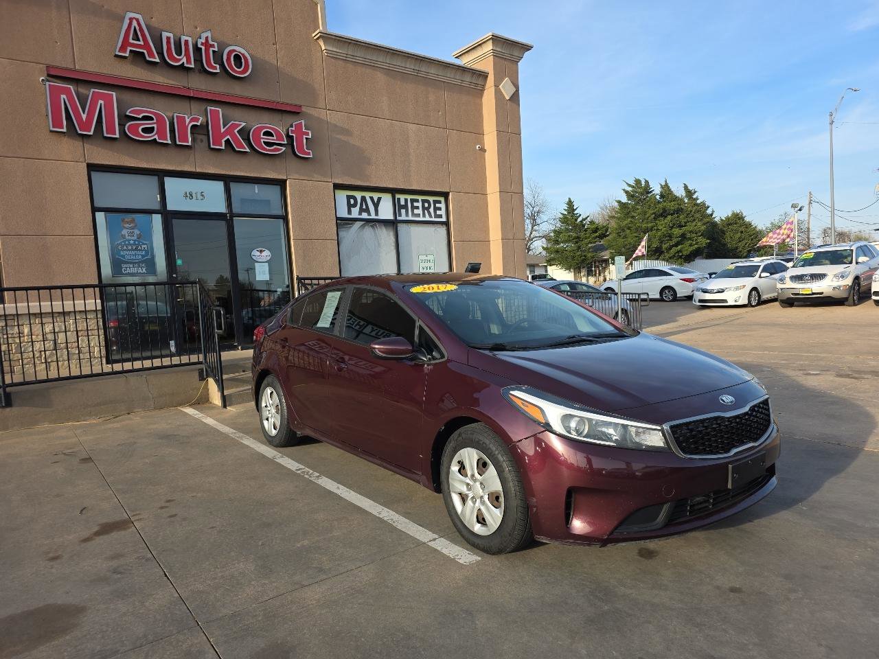 Used 2017 Kia Forte LX image 3