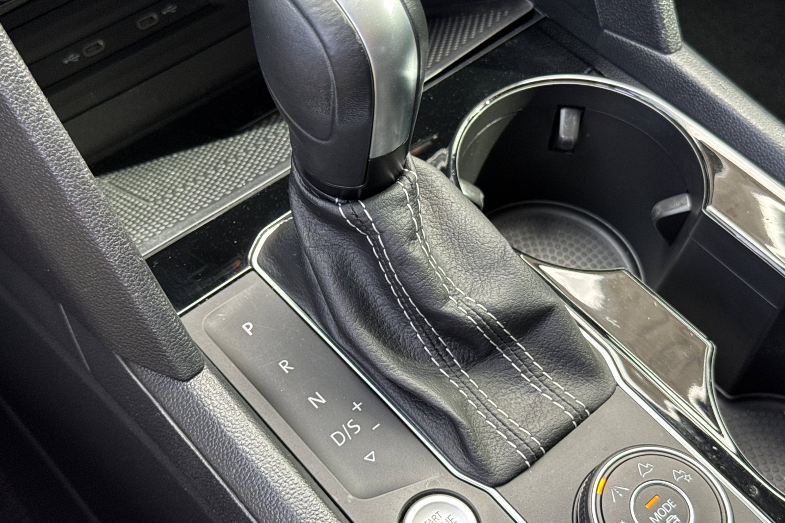 Used 2023 Volkswagen Atlas SE w/ Panoramic Sunroof Package image 22