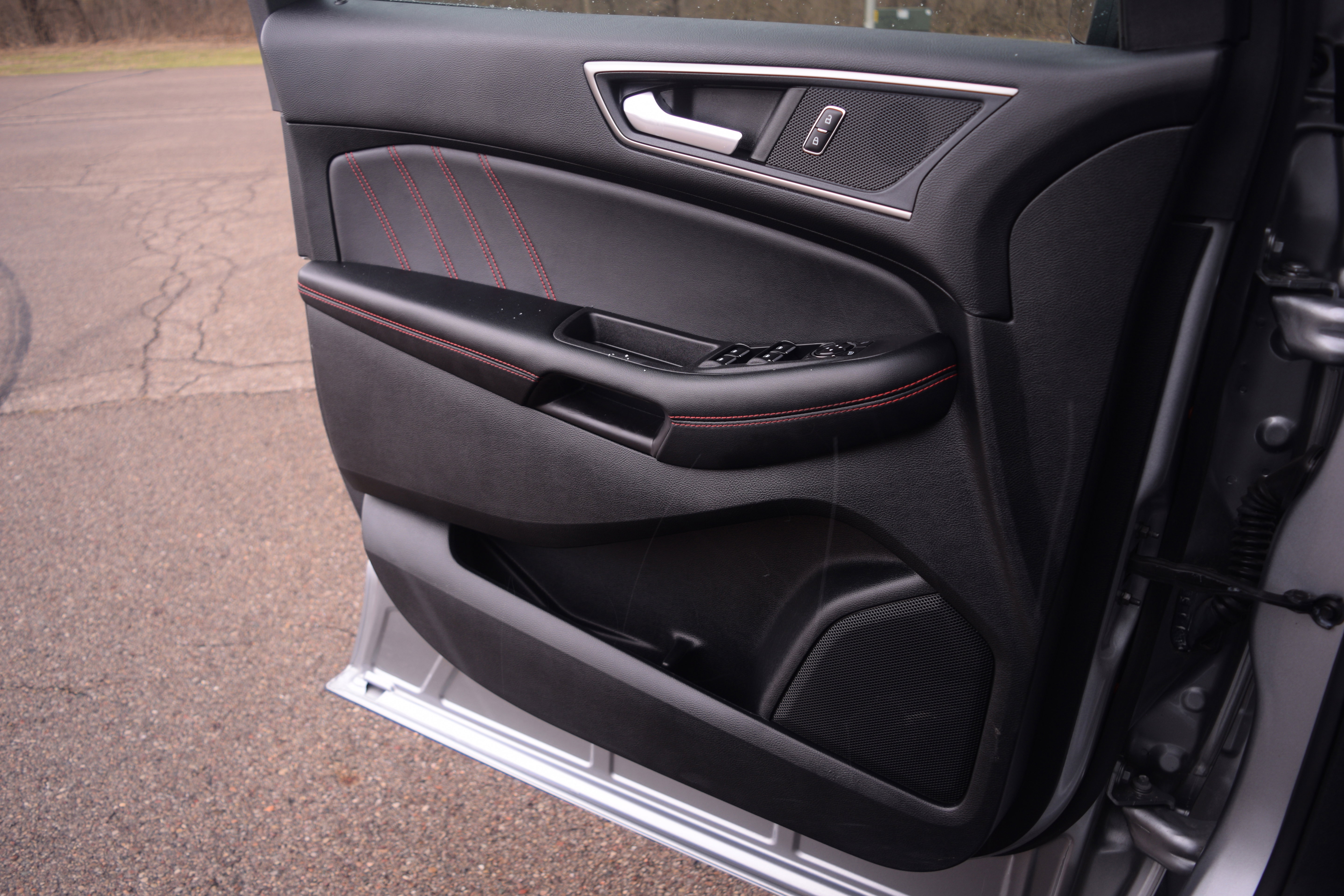 Used 2023 Ford Edge ST-Line image 18