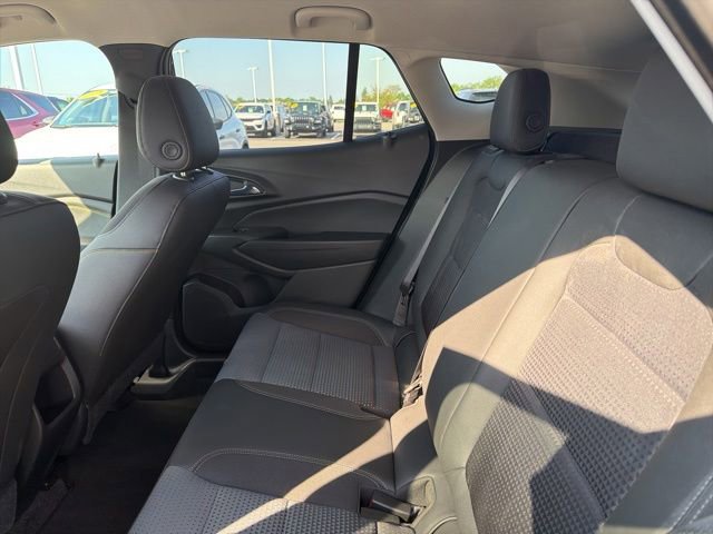 Used 2024 Chevrolet Trax LT w/ Driver Confidence Package FWD image 14