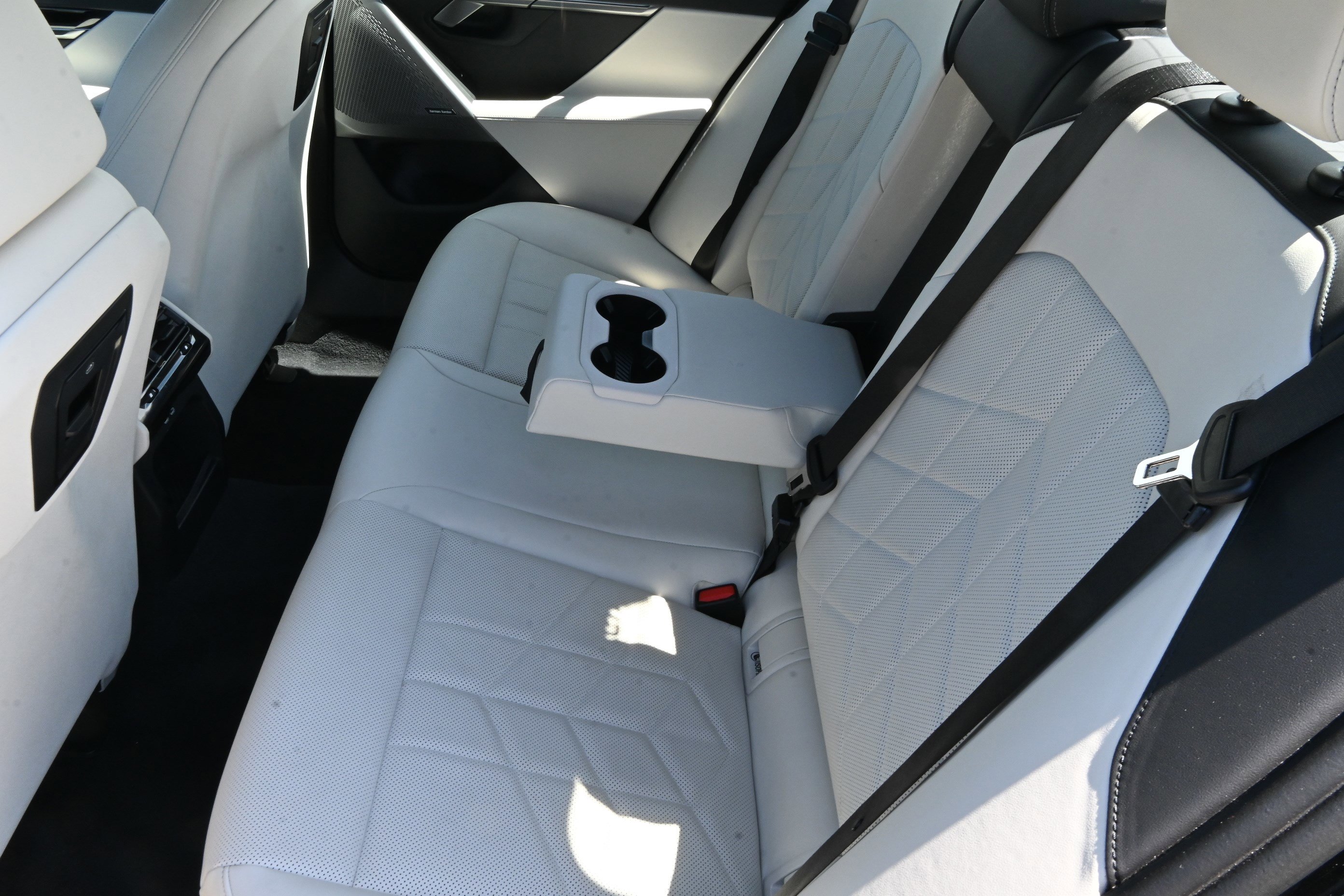 Certified 2024 BMW 530i w/ Convenience Package image 12