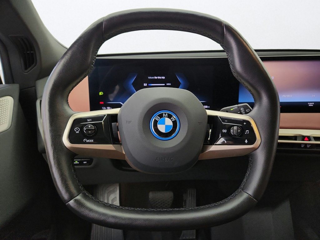 Used 2023 BMW iX M60 AWD/4WD image 15
