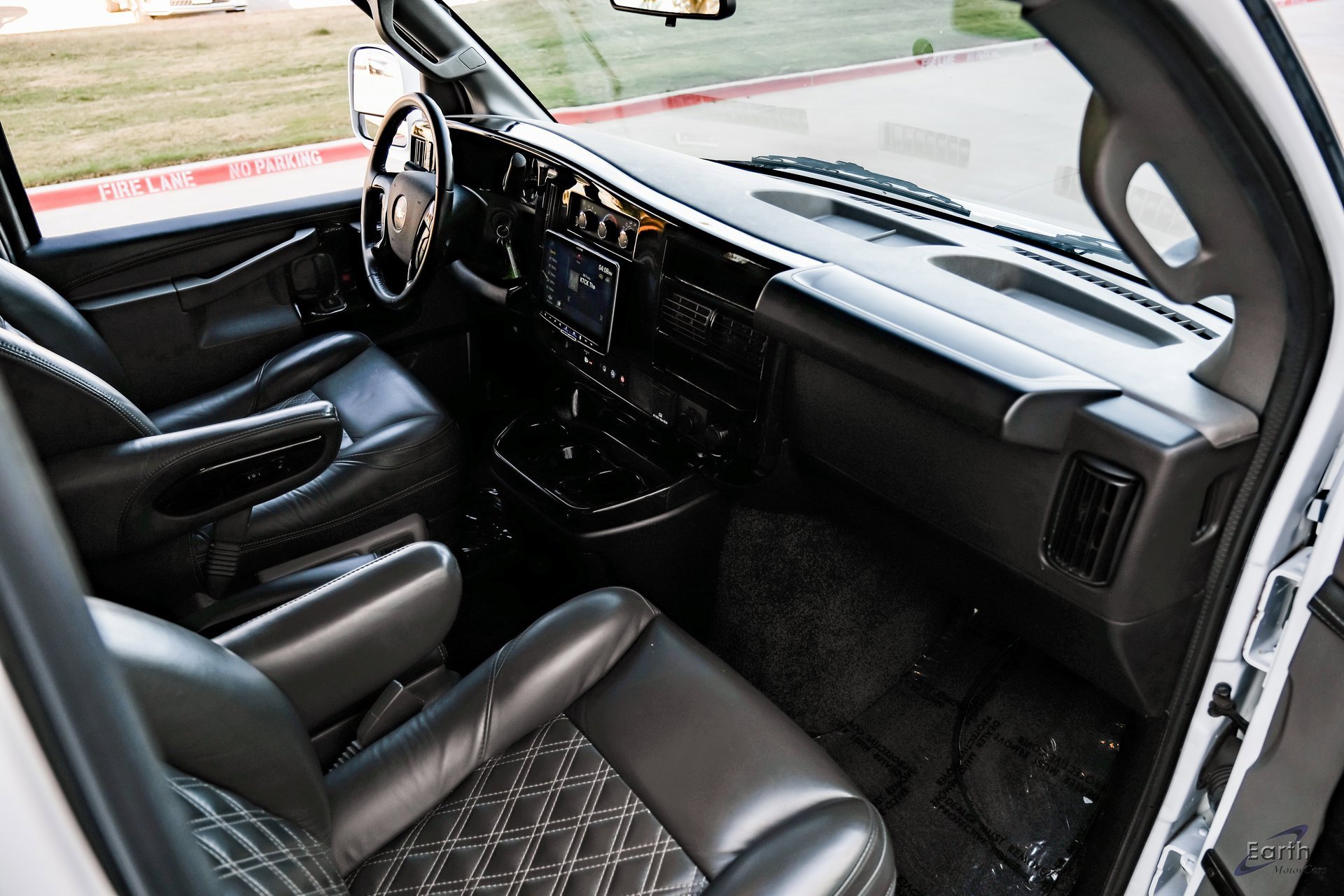 Used 2023 Chevrolet Express 2500 image 45